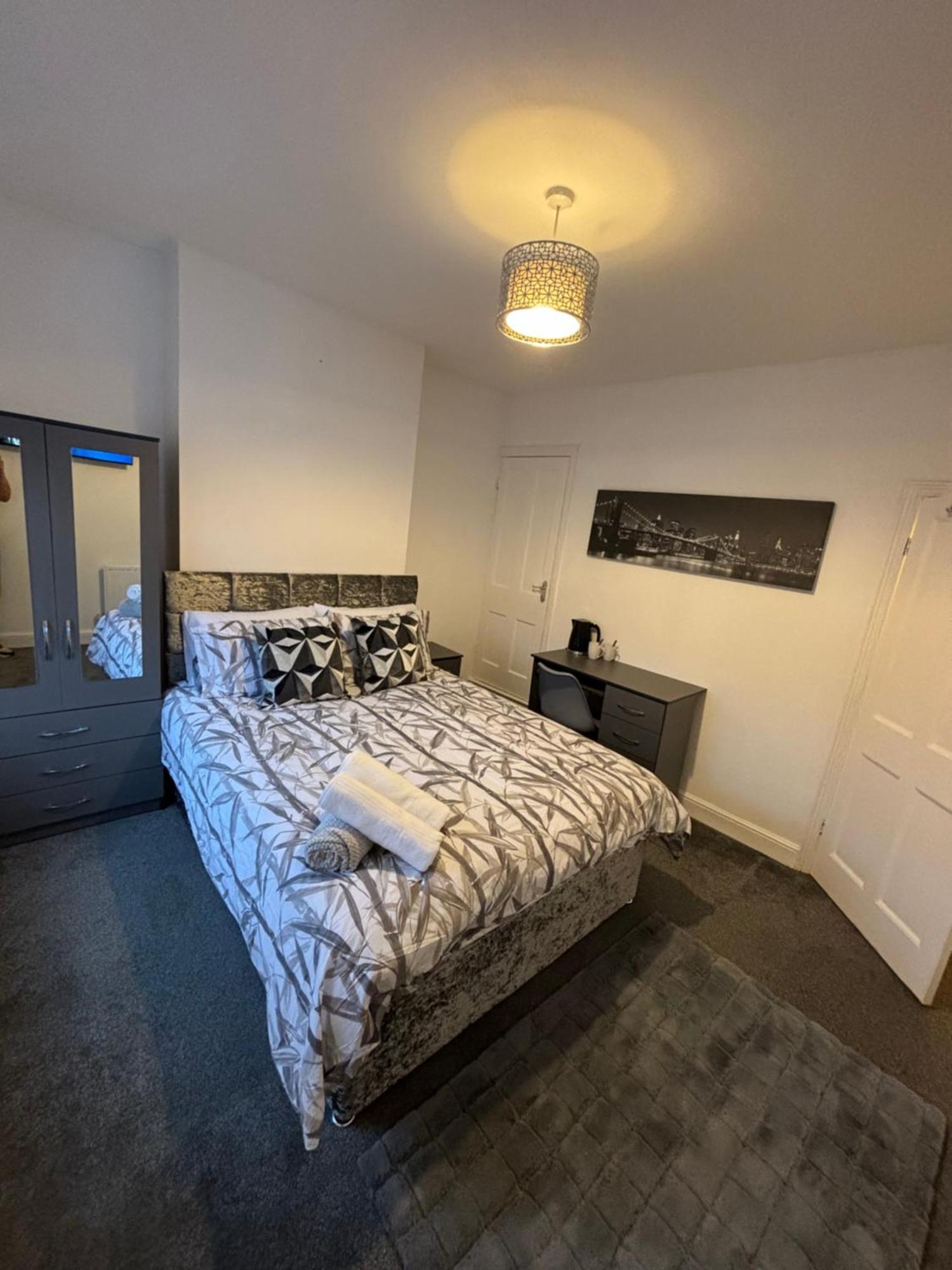 Forest Fields Luxury Apartments 노팅엄 외부 사진