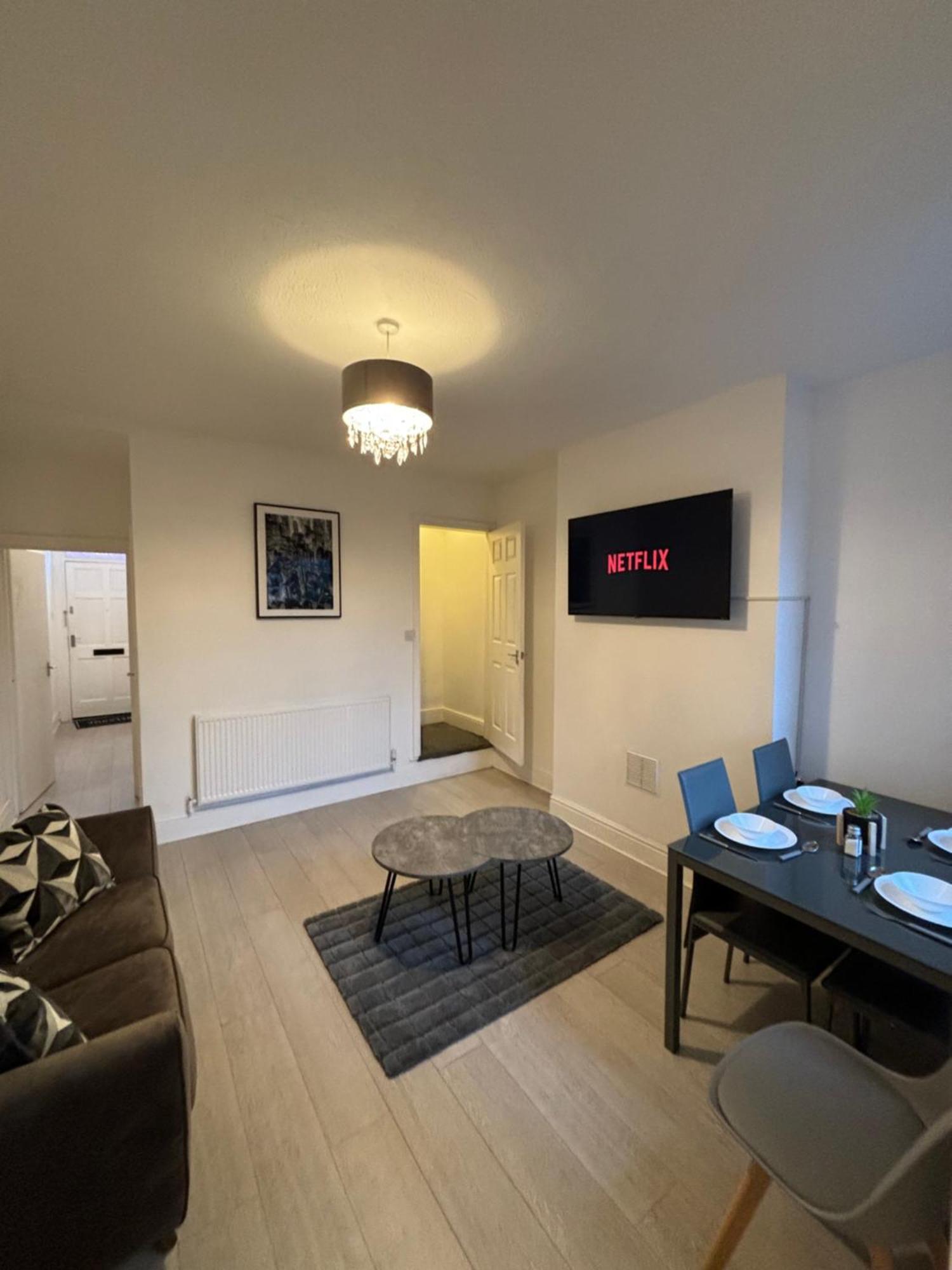 Forest Fields Luxury Apartments 노팅엄 외부 사진