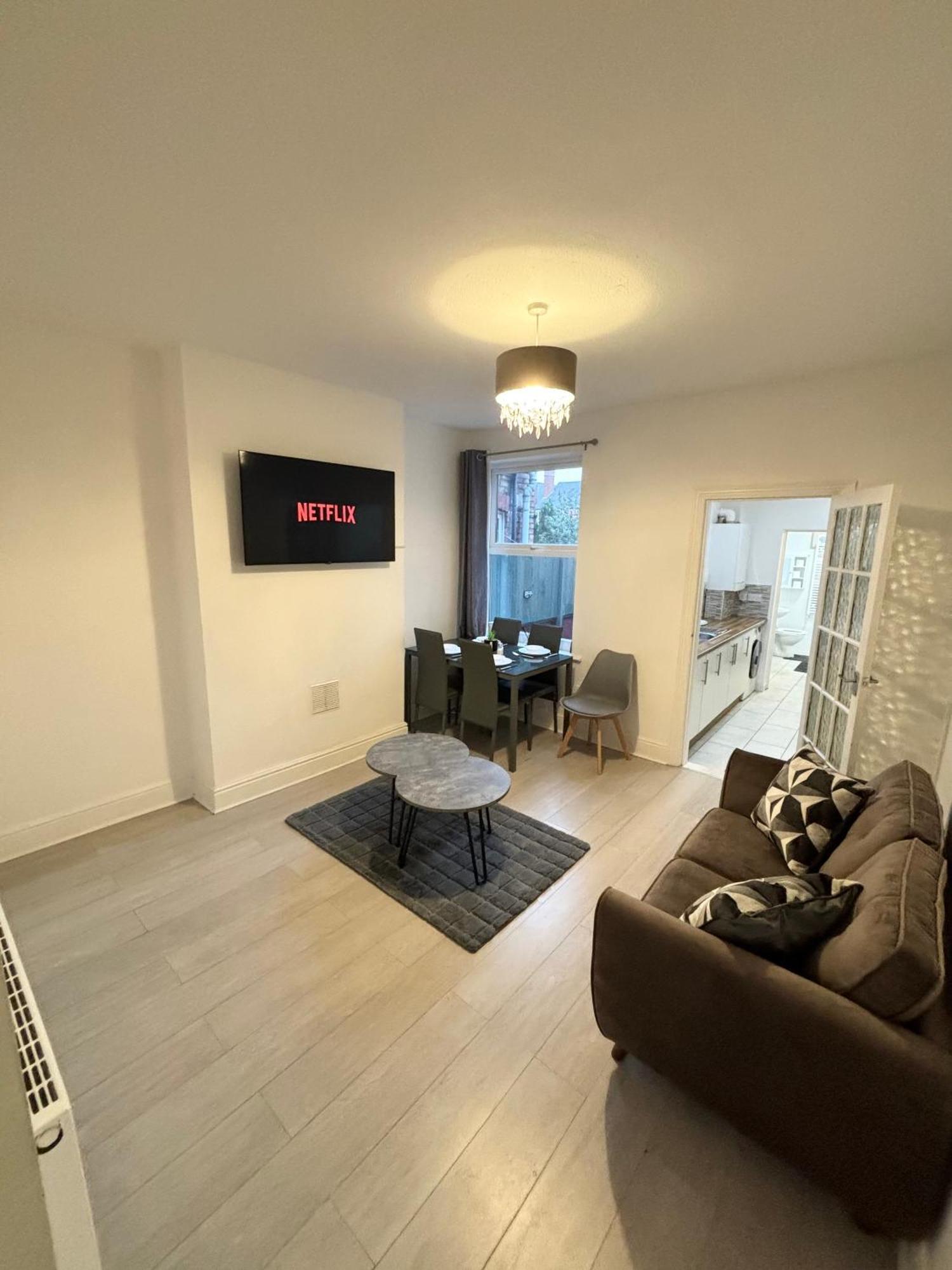 Forest Fields Luxury Apartments 노팅엄 외부 사진